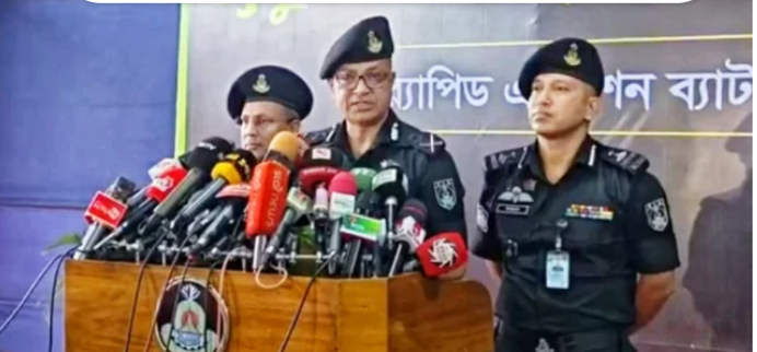 সারাদেশে বিশেষ অভিযান চালাবে র‌্যাব, লুণ্ঠিত অস্ত্র উদ্ধারে পুরস্কার