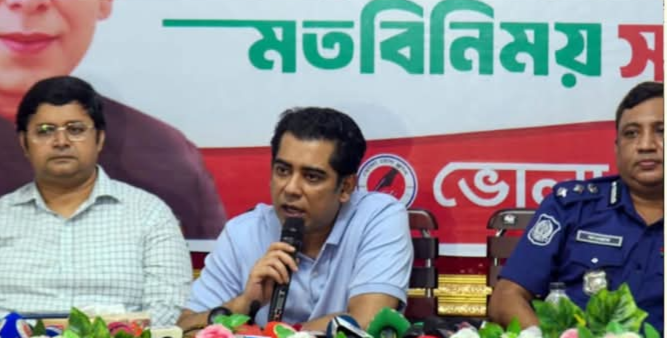 কলমের খোঁচায় যেন কারও মানসম্মান নষ্ট না হয়: ভোলায় তথ্যমন্ত্রী