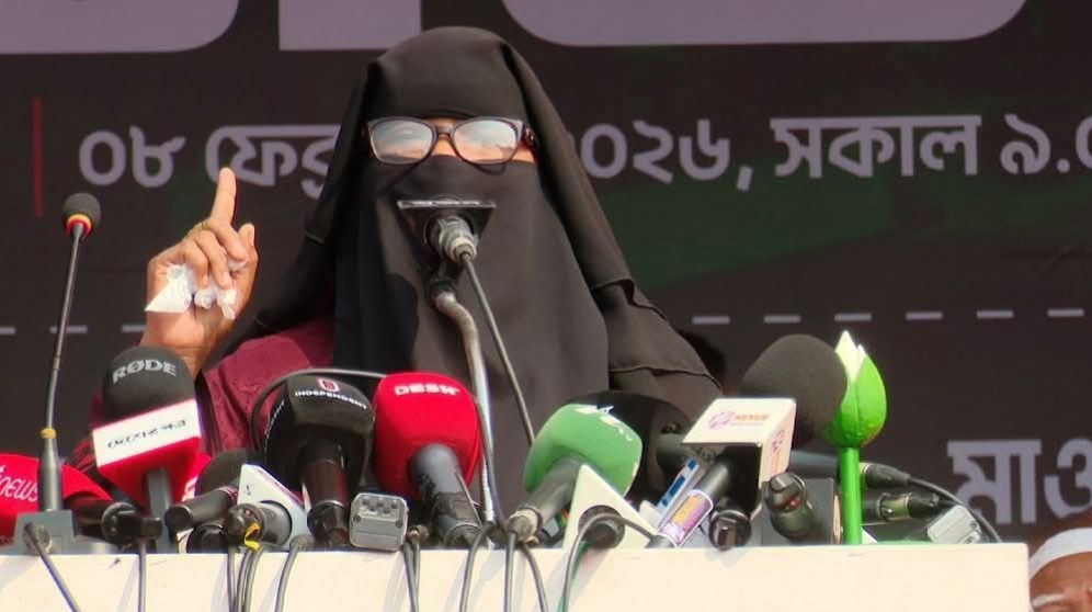 ওসমান হাদির বোন পরিচয়ে বক্তব্য দেওয়া নারীকে নিয়ে বিভ্রান্তি