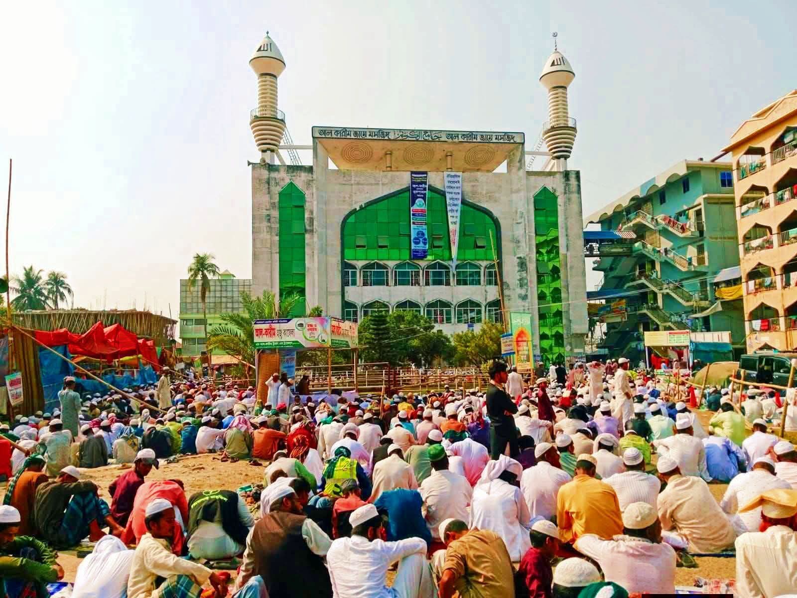 চরমোনাইতে ১৫ দিনব্যাপী তালীম-তারবিয়াত চলছে, আধ্যাত্মিক পরিবেশে মুখরিত মারকায