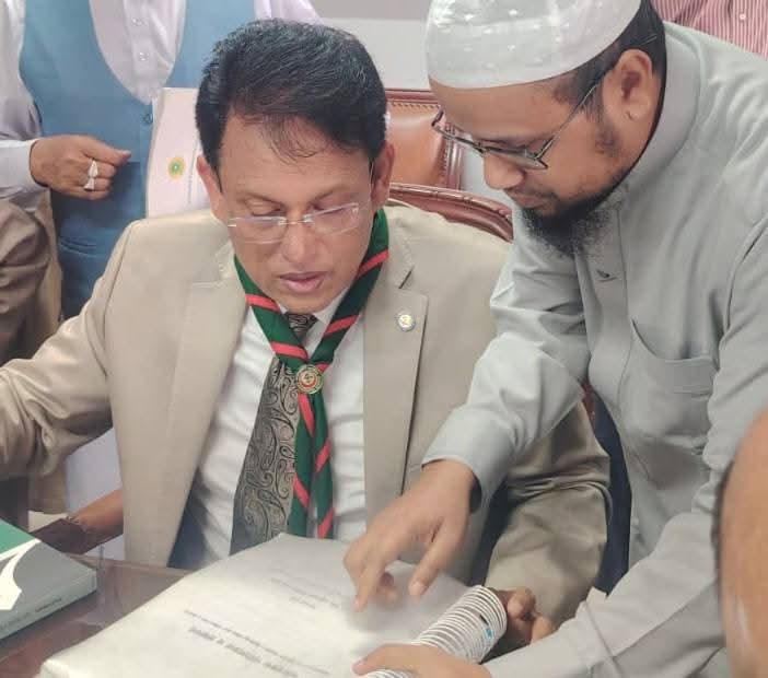 প্রাথমিক বিদ্যালয়ে ধর্মীয় শিক্ষক নিয়োগে কওমি আলেমদের সুযোগ চেয়ে বৈঠক, দ্রুত গেজেটের আশ্বাস