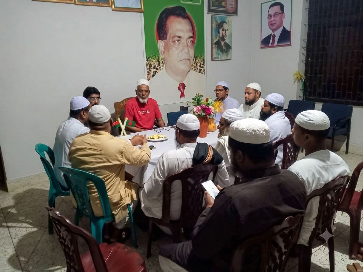 অসুস্থ বিএনপির সাবেক এমপি শহিদুল আলম তালুকদারকে দেখতে বাসায় ইসলামী আন্দোলনের নেতৃবৃন্দ