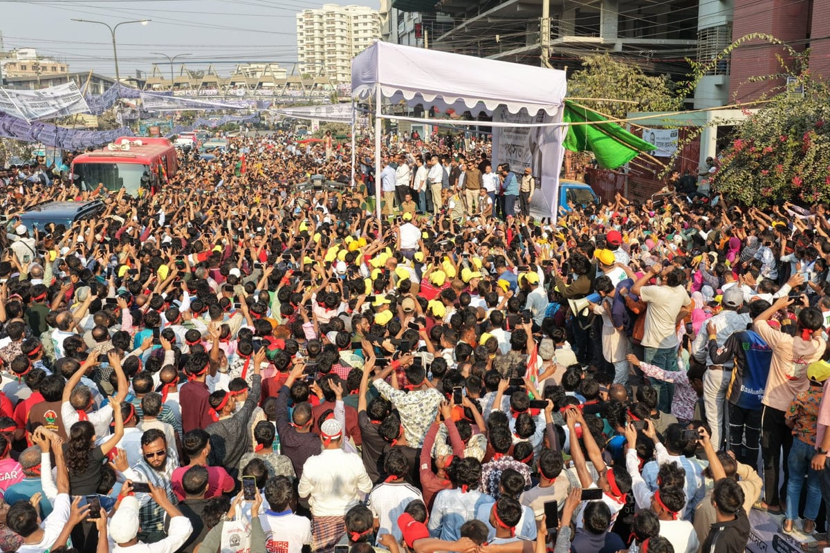 ক্ষমতায় এলে ঢাকার ৪০টি খেলার মাঠ ও নিরাপদ নগরী গড়ার ঘোষণা : তারেক রহমানের